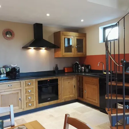 D'hotes La Chrysalide Bed & Breakfast